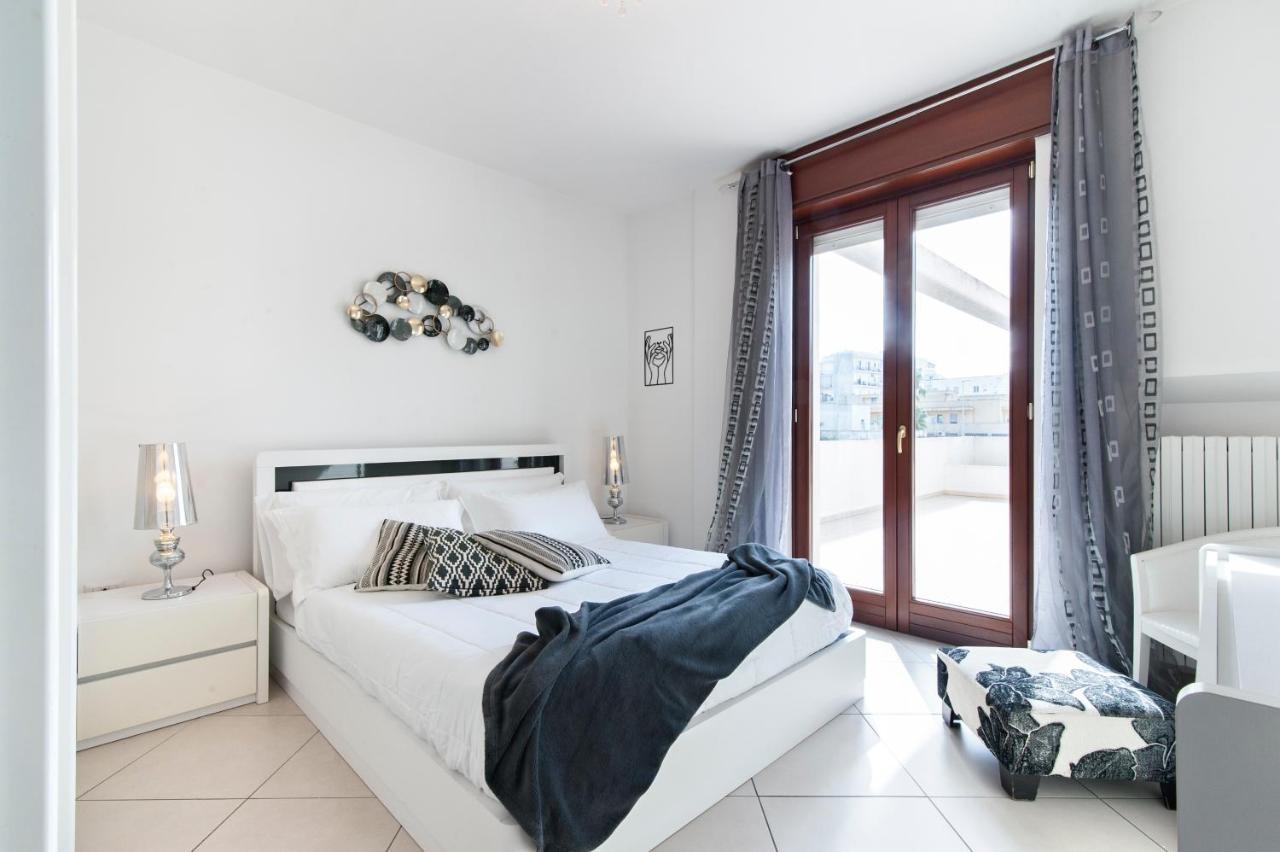 Casa Mabel Terrace - Sit Apartment Lecce Kültér fotó